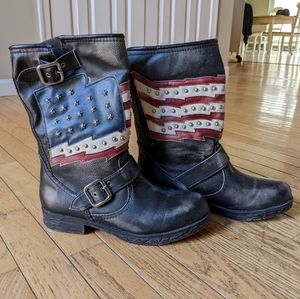 White Mountain American Flag Distressed Moto Boots - Size 7.5